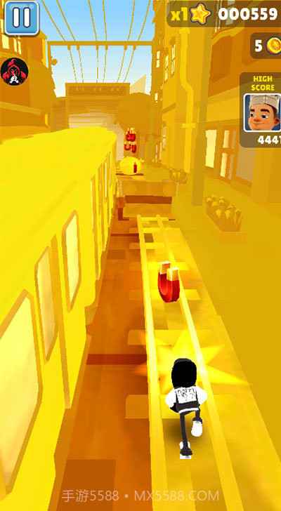 地铁跑酷磁铁金币版截图2 地铁跑酷磁铁金币版截图2