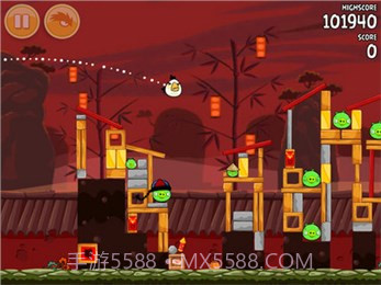 愤怒的小鸟龙年春节版截图2